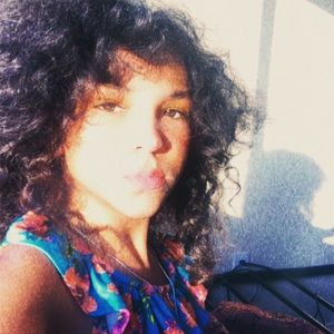 Meet your Posher, Aria